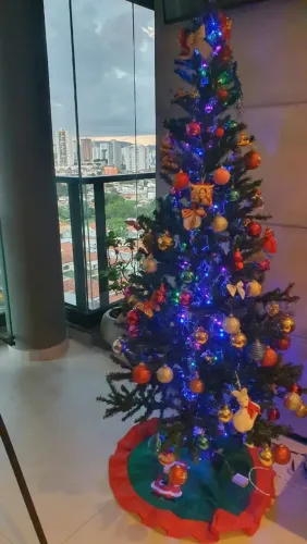Arvore Natal 2,10 m (com enfeites)