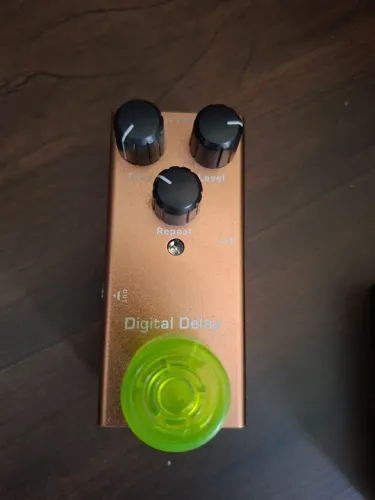 Pedal guitarra delay