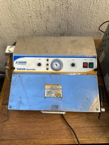 Selador a vácuo industrial R. Baião, modelo B410