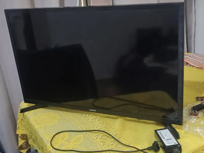 Smart TV Samsung J4290 | Pra retirada de Peças