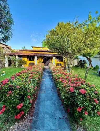 Casa em Pituaçu, 5/4 e 574m² codigo: 344549