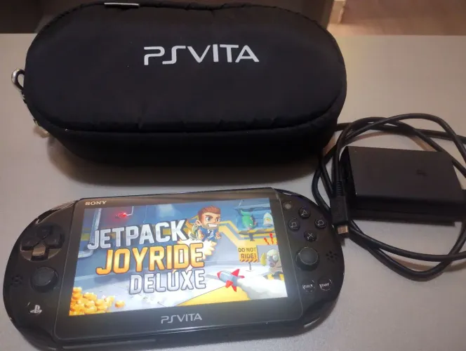 PS Vita slin destravado com bolsa Original 