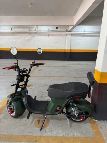 Scooter elétrica