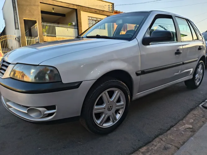 Volkswagen Gol Geração III Power 1.6 MI Total Flex Mec. 4P 2004