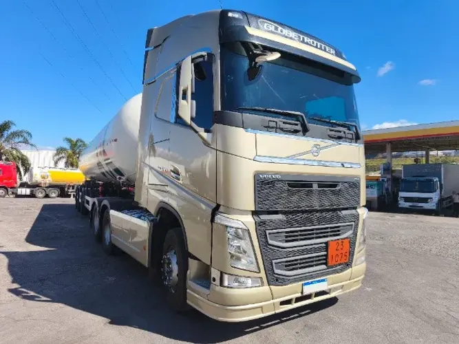 VOLVO FH 460 6X2 GLOBETROTTER, ANO 2021/2021 COMPLETO