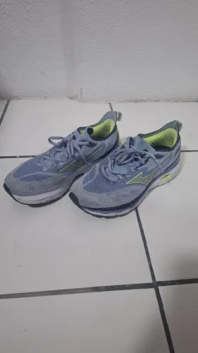 Tênis Mizuno Wave Mirai 4