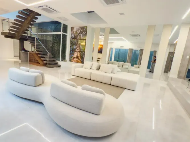 CASA ALTO PADRÃO MANSÃO NO CENTRO DA CIDADE - REDUTO