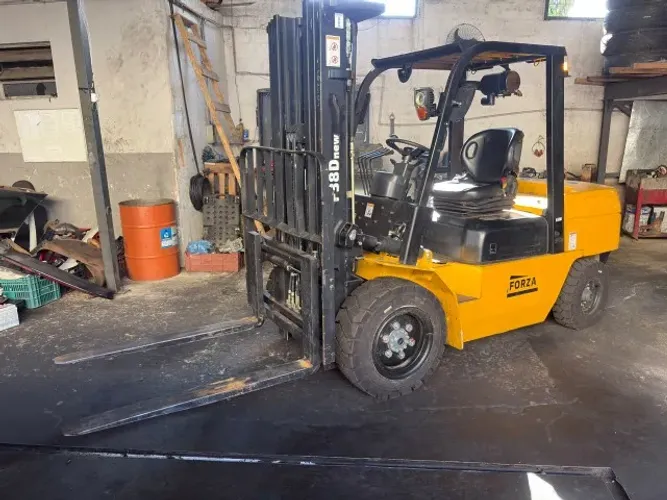 EMPILHADEIRA FORZA FZ3848DXS NEW 4V DIESEL - 3,8 TON