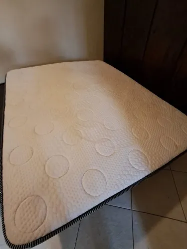 Cama box queen size com colchão