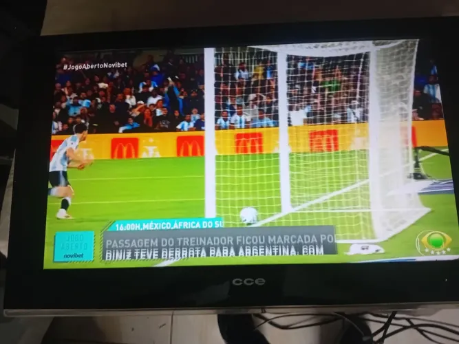 Tv cce led 24 poleg