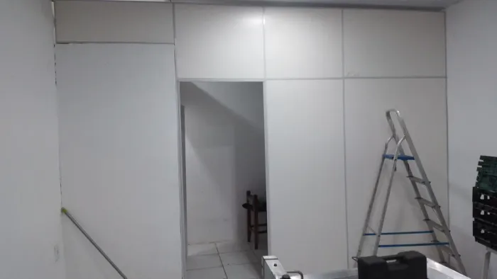 Divisória barata e com Antônio
