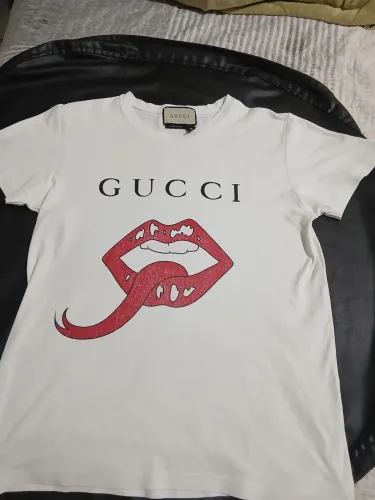 CAMISETA ORIGINAL GUCCI EDIÇÃO DE 2019 EM BOAS CONDIÇÕES 