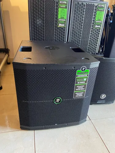 Caixa Sub Ativo Mackie Thump 115s 15 1400w Profisisonal