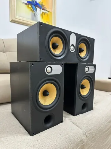 CAIXAS DE SOM BOWERS & WILKINS (B&W) TRIO 
