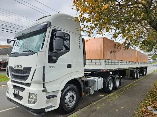 Iveco Hiway 440 6x2 Ano19 Teto Alto SUSP Mola Geladeira. Bitrem Graneleiro Librelato 2011