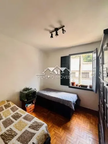 Apartamento- Petrópolis, Centro
