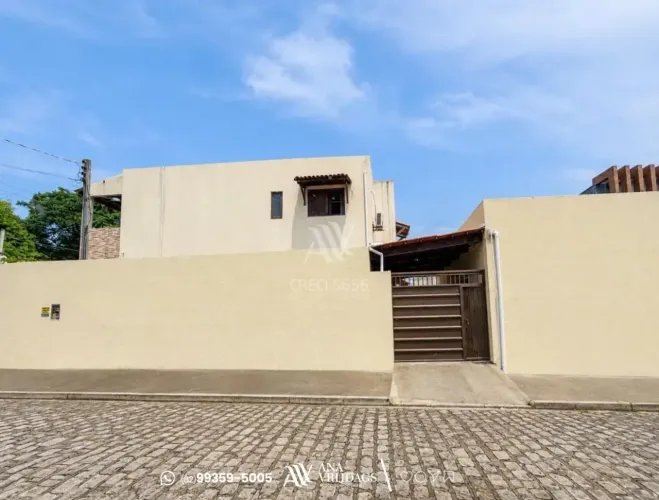 ALUGO/VENDO casa de esquina em condomínio com energia solar, 7/4, 3 suites, piscina. Não f
