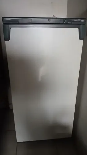 Vende se Freezer