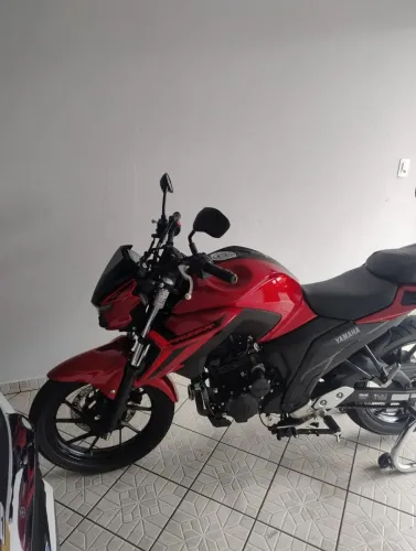 FZ 25