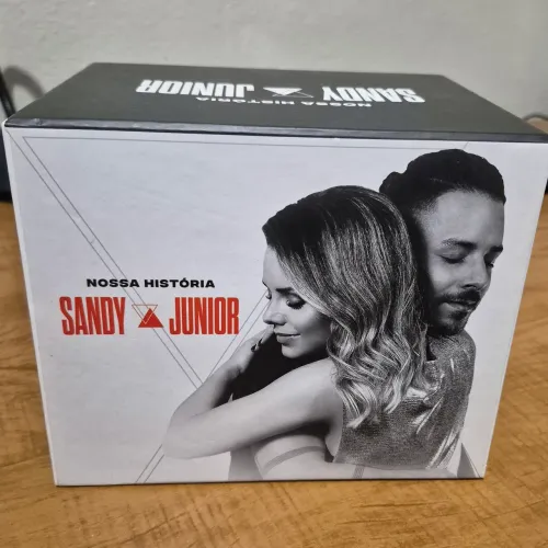 Box comemorativo Sandy e Junior Nossa História