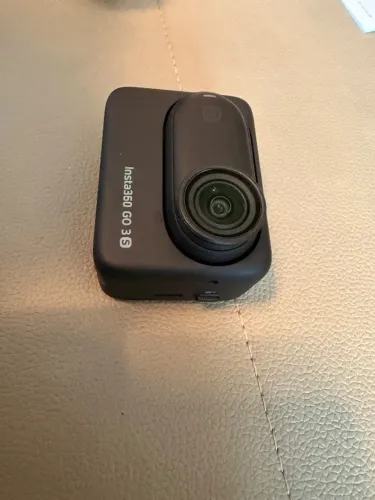 Insta360 GO 3S 64GB - NOVA, Nunca Usada - Completa na Caixa - Câmera de Ação 4K