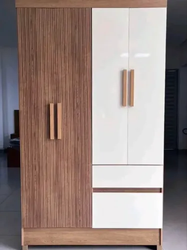 GUARDA-ROUPA DE SOLTEIRO 