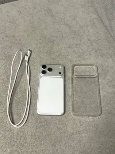 iPhone 17 Pro Max 256GB + Garantia Apple + NF + Capa + Cabo Tipo C