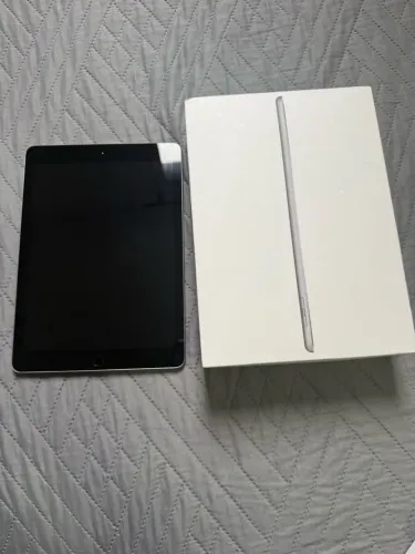 iPad 6ª geração 128GB Prata + Pencil original