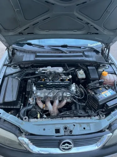 Chevrolet Vectra GL 2.2 / 2.0 MPFI 1998