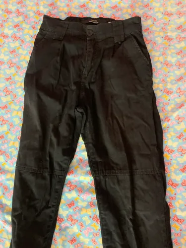 Calça jogger preta cintura alta