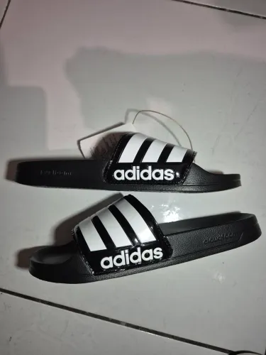 Chinelo Adidas adilette 36/37 NOVO unissex original