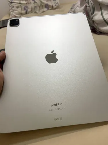 iPad pro m2 2022 12.9 pol 128gb / capa teclado logitech / apple pencil original