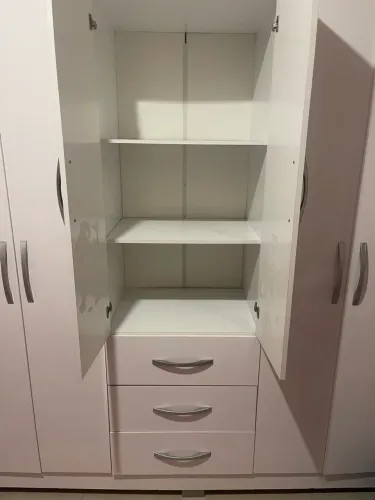 Guarda Roupa