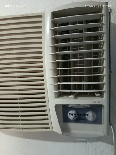 Ar condicionado Springer 220 volts