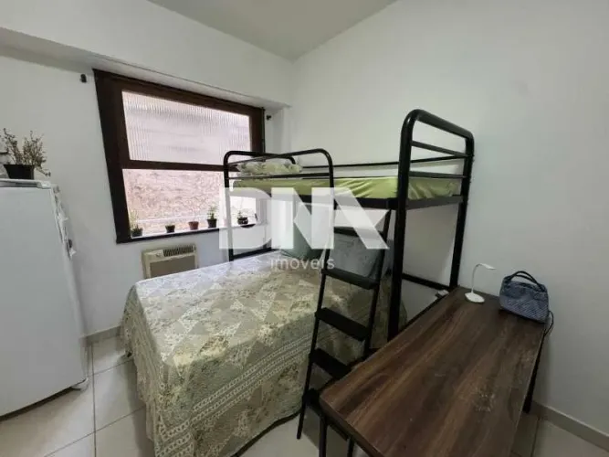Apartamento : / Residencial / Copacabana