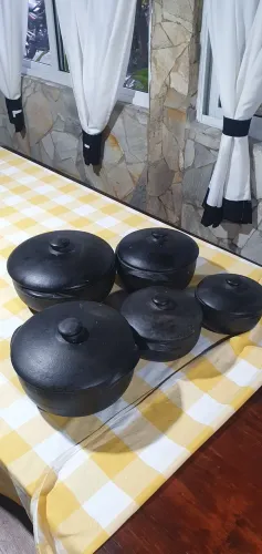 Jogo panelas de barro