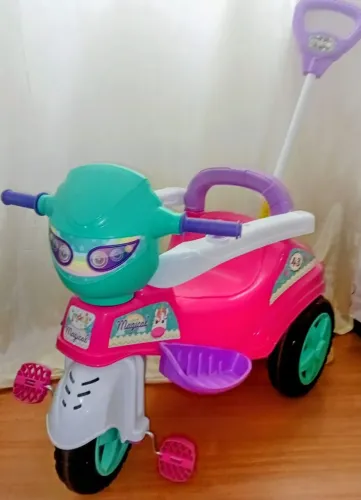 Velotrol infantil para menina.<br>Interessado chama no privado.
