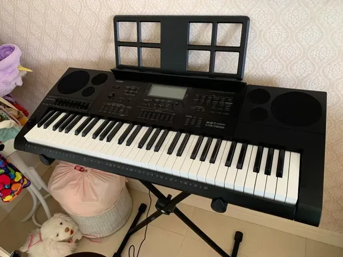 Teclado Casio CTK-7200