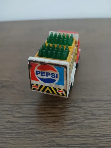 Caminhão Miniatura da Pepsi