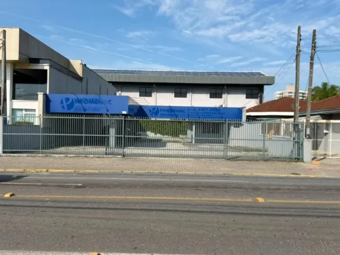 Alugo Imóvel Comercial no América Sala Terreno Grande