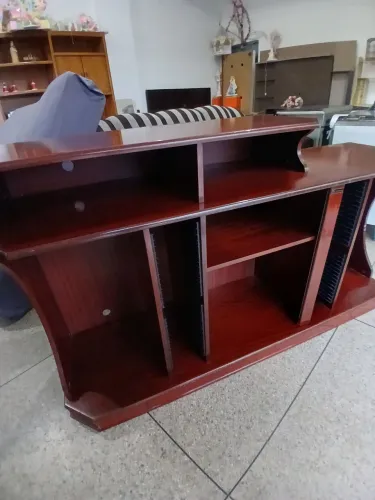 RACK AMADEIRADO MULTIUSO