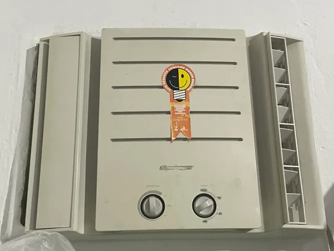 Vendo um ar-condicionado de 7500 Btu 