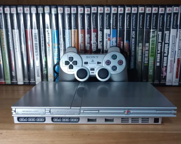 Playstation 2 Slim Prata