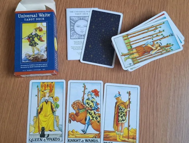 Universal Waite Tarot Deck U.S. Games