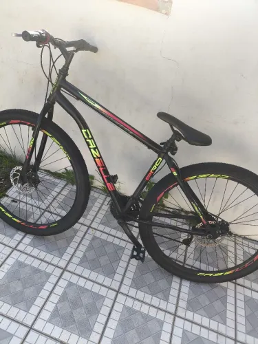 Bicicleta aro 29 com problema na roda 