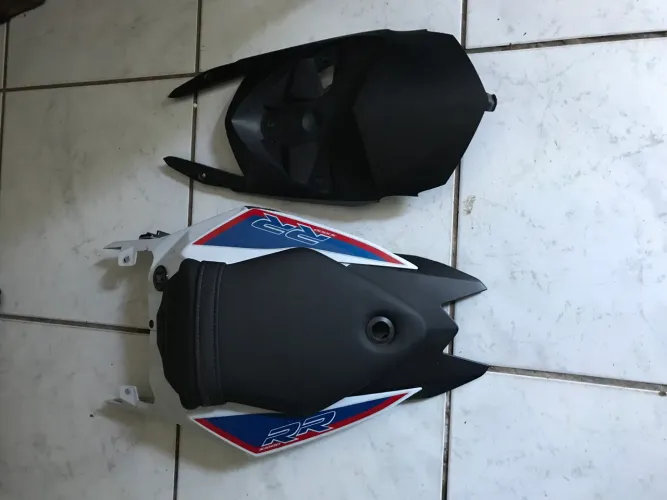 Farol carenagem retrovisor rabeta pedaleiras bmw s 1000 Rr 2010/25