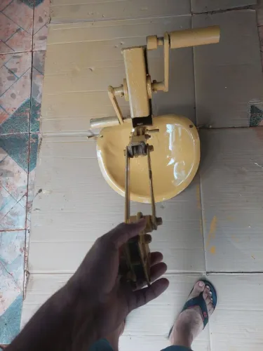 Cadeira para pintura e manutençao 