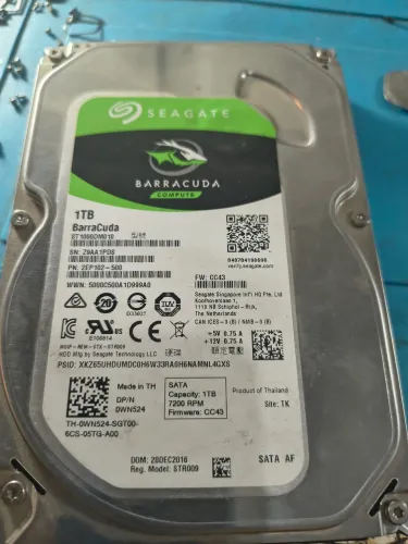 HD Seagate 1 Tb, oportunidade!!<br>HD Seagate 1TB Barracuda, 7200 RPM - ST1000DM010