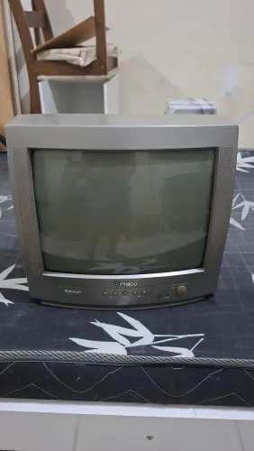 Tv antiga de tubo relíquia pra entusiasta