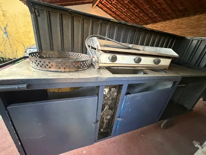 Barraca de churras e hambúrguer 